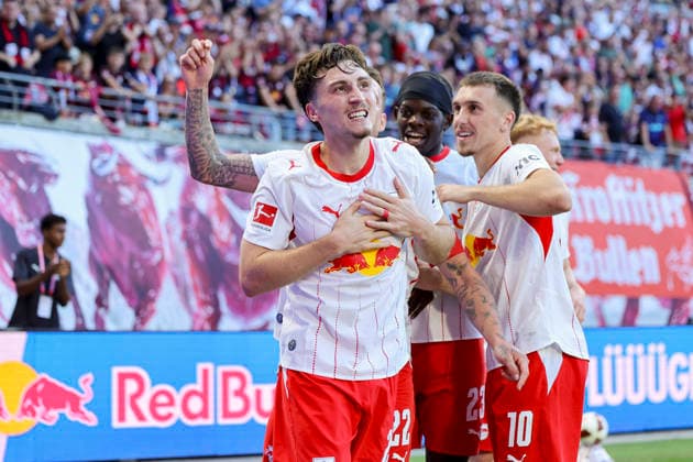Rocco Reitz of RB Leipzig celebrates his goal with his teammates during the Bundesliga match between RB Leipzig and Borussia Mönchengladbach, Red Bull Arena on August 29, 2026, in Leipzig, Germany. Photo by Marco Steinbrenner, DeFodi Images. Rocco Reitz of RB Leipzig celebrates his goal with teammates during the Bundesliga match between RB Leipzig and Borussia Mönchengladbach at Red Bull Arena on August 29, 2026 in Leipzig, Germany. Photo by Marco Steinbrenner, DeFodi Images. DFB and DFL regulations prohibit any use of photographs as image sequences and or quasi-video. Photo by Marco Steinbrenner, DeFodi Images.