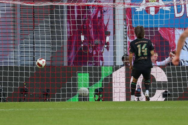 August 29, 2026, xgox, Soccer 1st Bundesliga, RB Leipzig vs. Borussia Mönchengladbach (emspor), v l Goal to make it 3–0 by Rocco Reitz (Leipzig), 20 DFL DFB REGULATIONS PROHIBIT ANY USE OF PHOTOGRAPHS as IMAGE SEQUENCES and or QUASI-VIDEO (Leipzig)