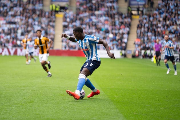 Ephron Mason-Clark of Coventry City during the Premier League match between Coventry City and Hull City at Coventry Building Society Arena (Photo by Jay Soundo) Copyright: xJayxSoundox xSportsxPressxPhotox Sportspressphoto_SPR218659