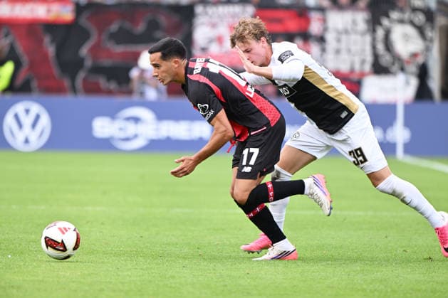 Fussball - Bundesliga - Saison 2026 27 29.08.2025 Ursapharm-Arena SV Elversberg (elv) - Bayer Leverkusen Lucas VASQUEZ (Bayer Leverkusen), li - Cole CAMPBELL (SV Elversberg) Fussball - Bundesliga - SV Elversberg *** German Bundesliga Season 2026-27, August 29, 2025, Ursapharm Arena, SV Elversberg vs. Bayer Leverkusen, Lucas VASQUEZ (Bayer Leverkusen), Cole CAMPBELL (SV Elversberg), German Bundesliga, SV Elversberg