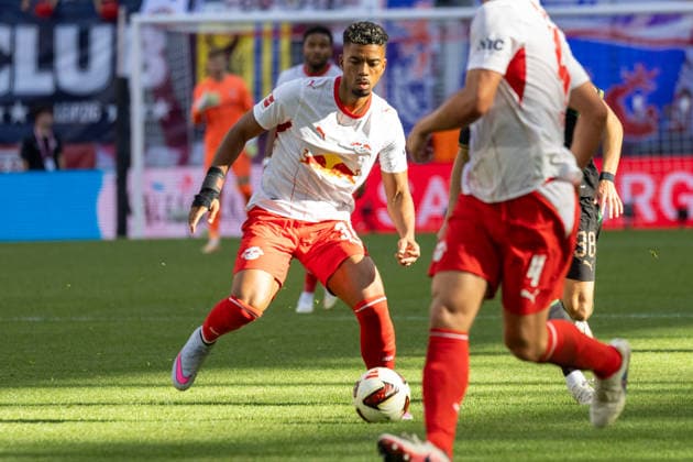 Germany 1 Bundesliga, 2026–2027 Season, August 29, 2026, Matchday 1, RB Leipzig vs. Borussia Mönchengladbach, Red Bull Arena, Benjamin Henrichs (RB Leipzig), 39 touches Copyright: xMichellexLukax