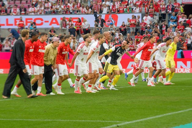 Schlussjubel Schlußjubel Emotion Freude der Mannschaft von Koeln 29.08.2026 ¢ Fussball ¢ 1. FC Koeln vs TSG Hoffenheim, Rheinenergiestadion, Koeln, DFB DFL REGULATIONS PROHIBIT ANY USE OF PHOTOGRAPHS AS IMAGE SEQUENCES AND OR QUASI-VIDEO NRW Germany *** Victory celebration Victory celebration Emotion Joy of the Cologne team August 29, 2026 ¢ Soccer ¢ 1. FC Cologne vs. TSG Hoffenheim, RheinEnergie Stadium, Cologne, DFB and DFL regulations prohibit any use of photographs as image sequences and or quasi-video. NRW, Germany Copyright: xpepphotox xHorstxMauelshagenx pep00321, pep_20260829_hm