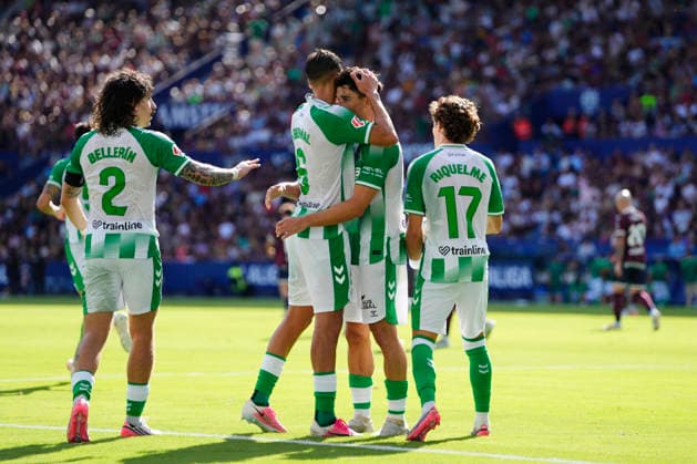 Levante UD v Real Betis Balompie - LaLiga EA Sports 2026 27 Marc Bartra centre-back of Betis and Spain celebrates after scoring his sides first goal during the LaLiga EA Sports 2026 27 match between Levante UD and Real Betis Balompie at Ciutat de Valencia on August 29, 2026 in Valencia, Spain. Valencia Spain  Copyright: xJosexBretonx originalFilename:bretonhernandez-levanteu260829_npFUI.jpg