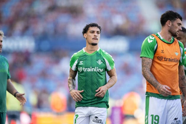 ESP LaLiga EA Sports UD Levante vs. Real Betis Antony Matheus Dos Santos of Real Betis warms up during the LaLiga EA Sports match between UD Levante and Real Betis, played at Ciudad de Valencia Stadium in Valencia on August 29, 2026, in Valencia, Spain. Soccer Copyright: xAgenciaxLOFx