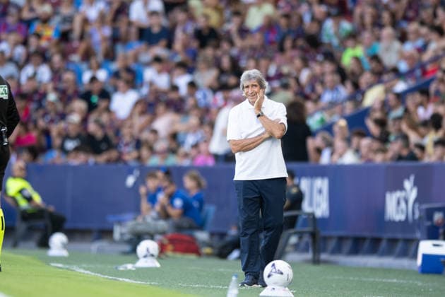 ESP LaLiga EA Sports UD Levante vs. Real Betis Manuel Pellegrini, coach of Real Betis, during the LaLiga EA Sports match between UD Levante and Real Betis, played at the Ciudad de Valencia Stadium in Valencia on August 29, 2026, in Valencia, Spain. Soccer Copyright: xAgenciaxLOFx