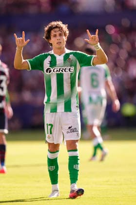 Levante UD v Real Betis Balompie - LaLiga EA Sports 2026 27 Rodrigo Riquelme left winger of Betis and Spain celebrates after scoring his sides first goal during the LaLiga EA Sports 2026 27 match between Levante UD and Real Betis Balompie at Ciutat de Valencia on August 29, 2026 in Valencia, Spain. Valencia Spain  Copyright: xJosexBretonx originalFilename:bretonhernandez-levanteu260829_npPnJ.jpg