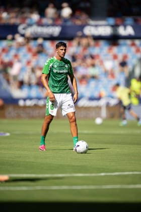 ESP LaLiga EA Sports UD Levante vs. Real Betis Facundo Bernal of Real Betis warms up during the LaLiga EA Sports match between UD Levante and Real Betis, played at Ciudad de Valencia Stadium in Valencia on August 29, 2026, in Valencia, Spain. Soccer Copyright: xAgenciaxLOFx