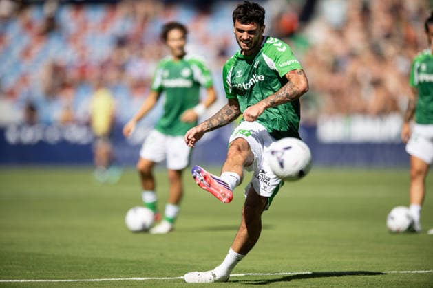 ESP LaLiga EA Sports UD Levante vs. Real Betis Troy Parrott of Real Betis during the LaLiga EA Sports match between UD Levante and Real Betis, played at the Ciudad de Valencia Stadium in Valencia on August 29, 2026, in Valencia, Spain. Soccer Copyright: xAgenciaxLOFx