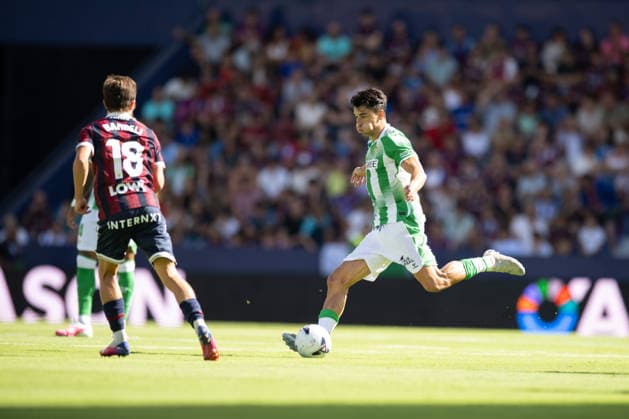 ESP LaLiga EA Sports UD Levante vs. Real Betis: Marc Roca of Real Betis during the LaLiga EA Sports match between UD Levante and Real Betis, played at the Ciudad de Valencia Stadium in Valencia on August 29, 2026, in Valencia, Spain. Soccer Copyright: xAgenciaxLOFx