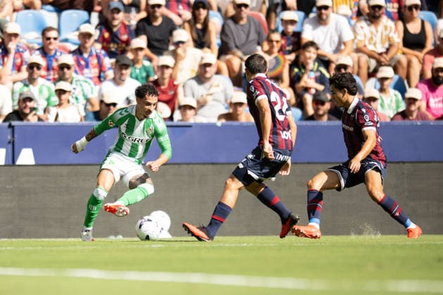 ESP LaLiga EA Sports UD Levante vs. Real Betis Antony Matheus Dos Santos of Real Betis during the LaLiga EA Sports match between UD Levante and Real Betis, played at the Ciudad de Valencia Stadium in Valencia on August 29, 2026, in Valencia, Spain. Soccer Copyright: xAgenciaxLOFx