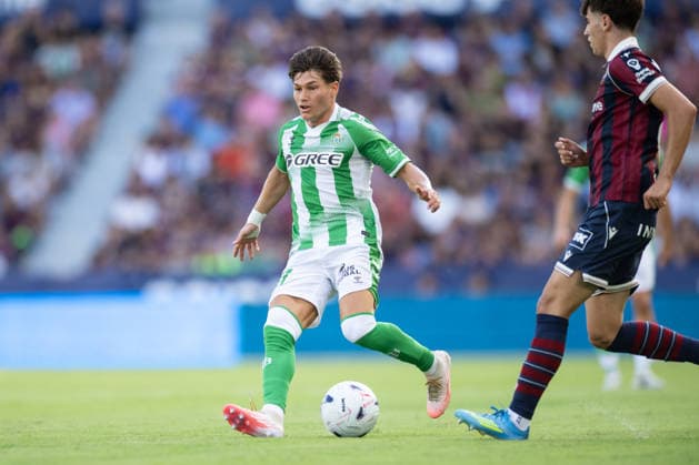 ESP LaLiga EA Sports UD Levante vs. Real Betis Fran Garcia of Real Betis during the LaLiga EA Sports match between UD Levante and Real Betis, played at the Ciudad de Valencia Stadium in Valencia on August 29, 2026, in Valencia, Spain. Soccer Copyright: xAgenciaxLOFx