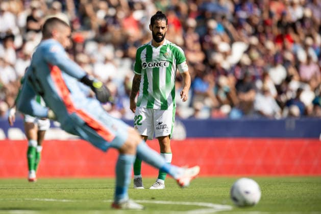 ESP LaLiga EA Sports UD Levante vs. Real Betis Francisco Roman Alarcon Isco of Real Betis during the LaLiga EA Sports match between UD Levante and Real Betis, played at the Ciudad de Valencia Stadium in Valencia on August 29, 2026, in Valencia, Spain. Soccer Copyright: xAgenciaxLOFx