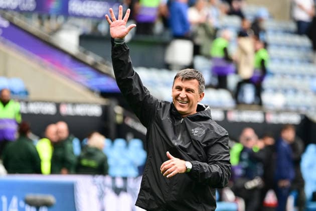 Coventry City v Hull City, Premier League Hull City head coach Sergej Jakirovic celebrates victory during the Premier League match between Coventry City and Hull City at the Coventry Building Society Arena, Coventry, UK on 29 August 2026. Coventry Coventry Building Society Arena West Midlands UK Editorial use only DataCo restrictions apply See www.football-dataco.com , Copyright: xDennisxGoodwinx PSI-24781-0027