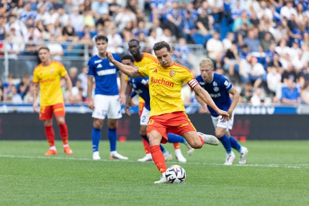 Florian Thauvin (Lens) seen during Ligue 1 26 27 game between teams of RSC Strasbourg and RC Lens at Stade de la Meinau (Benjamin Faes Ball Raw Images) Strasbourg Stade de la Meinau France Copyright: xBenjaminxFaesx 0W4A2820