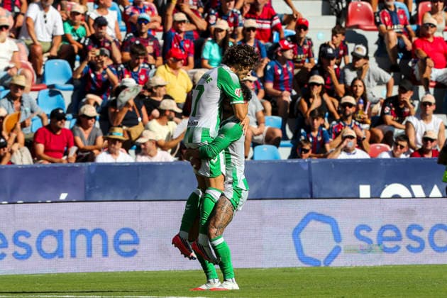 August 29, 2026, Valencia, Valencia, SPAIN: Rodrigo Riquelme of Real Betis Balompie celebrates a goal with teammates during the Spanish league, LaLiga EA Sports, football match played between Levante UD and Real Betis Balompie at Ciutat de Valencia stadium on August 29, 2026, in Valencia, Spain. Levante UD V Real Betis Balompie - LaLiga EA Sports  - ZUMAa181 20260829_zaa_a181_072 Copyright: xIvanxTerronx