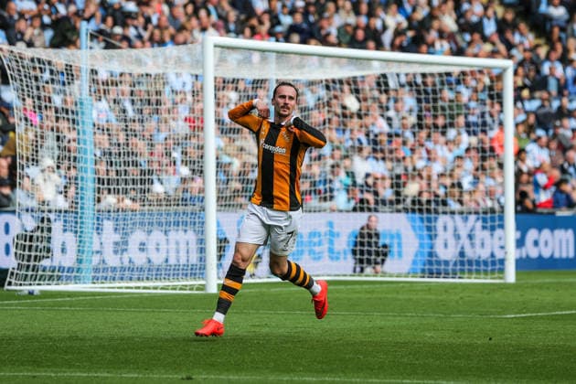 Coventry City v Hull City, Premier League Liam Millar of Hull City celebrates his goal to make it 0-1 during the Coventry City v Hull City Premier League match at Coventry Building Society Arena, Coventry, England on 29 August 2026 Credit: Richard Bierton Every Second Media Editorial use only. All images are copyright Every Second Media Limited. No images may be reproduced without prior permission. All rights reserved. Premier League and Football League images are subject to licensing agreements with Football DataCo Limited. see https: www.football-dataco.com Copyright: xIMAGO EveryxSecondxMediax ESM-2128-0036 RichardxBiertonx xEveryxSecondxMediax