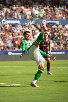 August 29, 2026, Valencia, Alicante, Spain: VALENCIA, SPAIN - AUGUST 29: 19 TROY PARROTT acrobat pass during the match between Levante UD and Real Betis, from LaLiga EASports, matchweek 3, disputed at the Ciutat de Valencia, Valencia Soccer 2026: Levante UD Vs Real Betis  - ZUMAc290 20260829_zsp_c290_008 Copyright: xJordixCantox