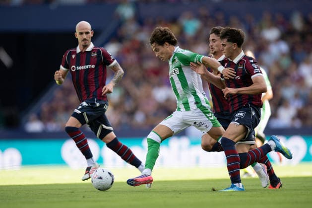 ESP LaLiga EA Sports UD Levante vs. Real Betis Rodrigo Riquelme Reche of Real Betis during the LaLiga EA Sports match between UD Levante and Real Betis, played at the Ciudad de Valencia Stadium in Valencia on August 29, 2026, in Valencia, Spain. Soccer Copyright: xAgenciaxLOFx