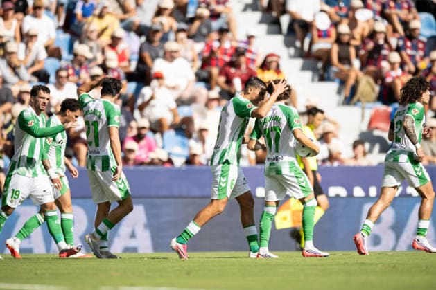 ESP LaLiga EA Sports UD Levante vs. Real Betis Rodrigo Riquelme Reche of Real Betis scores a goal and celebrates during the LaLiga EA Sports match between UD Levante and Real Betis, played at the Ciudad de Valencia Stadium in Valencia on August 29, 2026, in Valencia, Spain. Soccer Copyright: xAgenciaxLOFx