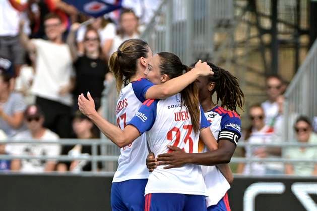 Foot - OL Lyonnes VS London City Lionesses à Décines Le 29 aout 2026 PHOTOPQR LE PROGRES Maxime JEGAT - Décines-Charpieu 29 08 2026 - Foot - OL Lyonnes VS London City Lionesses à Décines Le 29 aout 2026 -Joie après but de Caroline Weir (OL Lyonnes) au cours du match de préparation opposant OL (en blanc) à London City Lionesses au Satde Gerard Houillier à Décines et comptant Décines-Charpieu Rhône Rhône-Alpes France  Copyright: xPHOTOPQR LExPROGRES MAXPPPxMaximexJEGATx 20260829LPL0230 20260829LPL0230