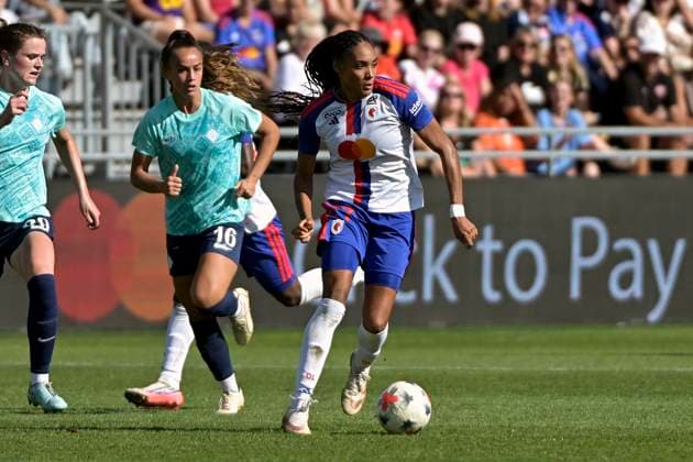 Foot - OL Lyonnes VS London City Lionesses à Décines Le 29 aout 2026 PHOTOPQR LE PROGRES Maxime JEGAT - Décines-Charpieu 29 08 2026 - Foot - OL Lyonnes VS London City Lionesses à Décines Le 29 aout 2026 -Salma Paralluelo (OL Lyonnes) au cours du match de préparation opposant OL (en blanc) à London City Lionesses au Satde Gerard Houillier à Décines et comptant Décines-Charpieu Rhône Rhône-Alpes France  Copyright: xPHOTOPQR LExPROGRES MAXPPPxMaximexJEGATx 20260829LPL0223 20260829LPL0223