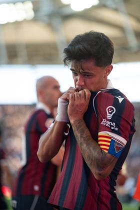 August 29, 2026, Valencia, Alicante, Spain: VALENCIA, SPAIN - AUGUST 29: 7 ROGER BRUGUE celebrates his goal against during the match between Levante UD and Real Betis, from LaLiga EASports, matchweek 3, disputed at the Ciutat de Valencia, Valencia Valencia Spain - ZUMAc290 20260829_zsp_c290_027 Copyright: xJordixCantox