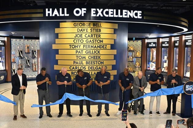 August 29, 2026, Toronto, On, CANADA: Former and current Toronto Blue Jays players and management, from left, Mark Shaprio, George Bell, Dave Stieb, Joe Carter, Cito Gaston, Carlos Delgado, Jose Bautista, Paul Beeston and Pat Gillick open the team s new Hall of Excellence at Rogers Centre in Toronto on Saturday, Aug. 29, 2026. Canada News - August 29, 2026  - ZUMAc35_ 20260829_zaf_c35_021 Copyright: xJonxBlackerx