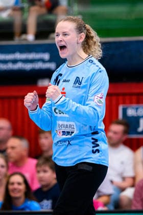 Neckarsulm Central Station, Sportunion Neckarsulm, HSG Bensheim, Auerbach, Goalkeeper Annie Linder, Neckarsulm, Celebration, Joy, Emotion, Neckarsulm, Ballei, Baden-Württemberg, Germany