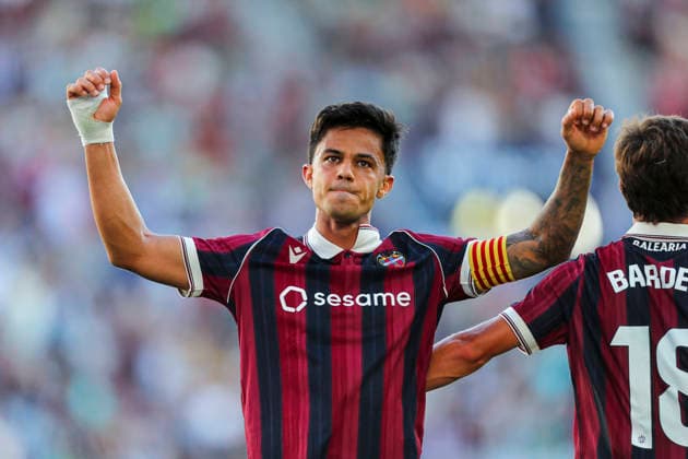 August 29, 2026, Valencia, Valencia, SPAIN: Roger Brugue of Levante UD celebrates a goal during the Spanish league, LaLiga EA Sports, football match played between Levante UD and Real Betis Balompie at Ciutat de Valencia stadium on August 29, 2026, in Valencia, Spain. Levante UD V Real Betis Balompie - LaLiga EA Sports  - ZUMAa181 20260829_zaa_a181_079 Copyright: xIvanxTerronx