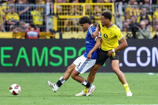 29.08.2026, GER, Fussball, Herren, Bundesliga , Saison 2026 2027, Borussia Dortmund - Hamburger SV Martin Adeline (HSV) und Felix Nmecha (BVB) im Kampf um den Ball Dortmund Signal-Iduna Park Nordrhein-Westfalen Deutschland *** August 29, 2026, GER, Soccer, Men s, Bundesliga, 2026–2027 Season, Borussia Dortmund vs. Hamburger SV; Martin Adeline (HSV) and Felix Nmecha (BVB) battle for the ball at Signal Iduna Park in Dortmund, North Rhine-Westphalia, Germany Copyright: xAdrianxSchlüterx