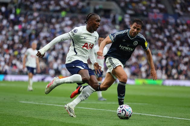 29th August 2026; Tottenham Hotspur Stadium, London, England; Premier League Football, Tottenham Hotspur versus Newcastle United; Mathys Tel of Tottenham Hotspur under pressure from Nico Gonzalez of Newcastle United JohnxPatrickxFletcher