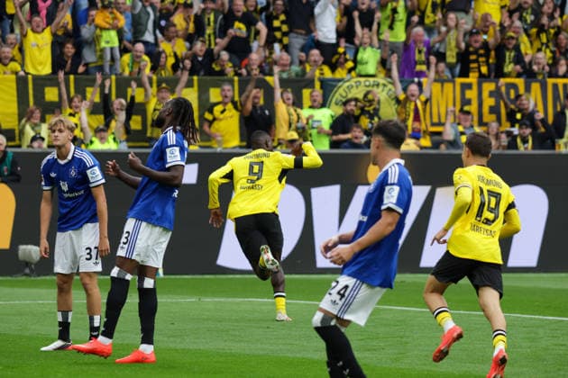 29.08.2026, xgrfx, Fussball 1.Bundesliga, Borussia Dortmund - Hamburger SV v.l. Tor, Serhou Guirassy zum 1:0 (Borussia Dortmund) (DFL DFB REGULATIONS PROHIBIT ANY USE OF PHOTOGRAPHS as IMAGE SEQUENCES and or QUASI-VIDEO) Dortmund *** August 29, 2026, xgrfx, Soccer 1st Bundesliga, Borussia Dortmund vs. Hamburger SV, goal, Serhou Guirassy scores the 1–0 goal for Borussia Dortmund. DFL and DFB regulations prohibit any use of photographs as image sequences and or quasi-video. Dortmund