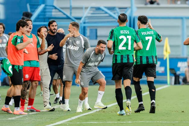 August 29, 2026, Reggio Emilia, REGGIO EMILIA: Sassuolo s Cristian Volpato jubilates with his teammates after scoring the goal during the Italian Serie A soccer match US Sassuolo vs Torino FC at Mapei Stadium in Reggio Emilia, Italy, 29 August 2026. ANSA SERENA CAMPANINI. Soccer: Serie A; Sassuolo-Torino  - ZUMAa110 20260829_zaf_a110_008 Copyright: xSerenaxCampaninix
