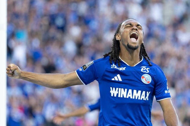 Pape Demba Diop seen during Ligue 1 26 27 game between teams of RSC Strasbourg and RC Lens at Stade de la Meinau (Benjamin Faes Ball Raw Images) Strasbourg Stade de la Meinau France Copyright: xBenjaminxFaesx 0W4A6444
