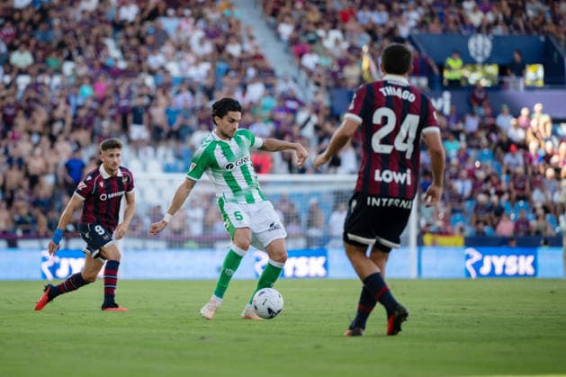 ESP LaLiga EA Sports UD Levante vs. Real Betis: Marc Bartra Aregall of Real Betis during the LaLiga EA Sports match between UD Levante and Real Betis, played at Ciudad de Valencia Stadium in Valencia on August 29, 2026, in Valencia, Spain. Soccer Copyright: xAgenciaxLOFx