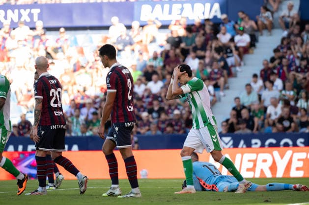 ESP LaLiga EA Sports UD Levante vs. Real Betis: Marc Bartra Aregall of Real Betis during the LaLiga EA Sports match between UD Levante and Real Betis, played at the Ciudad de Valencia Stadium in Valencia on August 29, 2026, in Valencia, Spain. Soccer Copyright: xAgenciaxLOFx