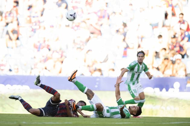 ESP LaLiga EA Sports UD Levante vs. Real Betis: Cucho Hernandez of Real Betis during the LaLiga EA Sports match between UD Levante and Real Betis, played at the Ciudad de Valencia Stadium in Valencia on August 29, 2026, in Valencia, Spain. Soccer Copyright: xAgenciaxLOFx