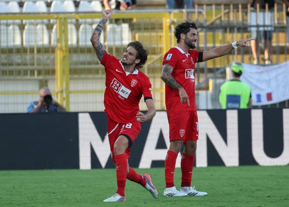 August 29, 2026, Monza: AC Monza s midfielder Andrea Colpani celebrates his goal with AC Monza s forward Patrick Cutrone during the Italian Serie A soccer match between AC Monza and Udinese at U-Power Stadium in Monza, Italy, 29 August 2026. ANSA ROBERTO BREGANI. Soccer: Serie A; AC Monza-Udinese  - ZUMAa110 20260829_zaf_a110_011 Copyright: xRobertoxBreganix