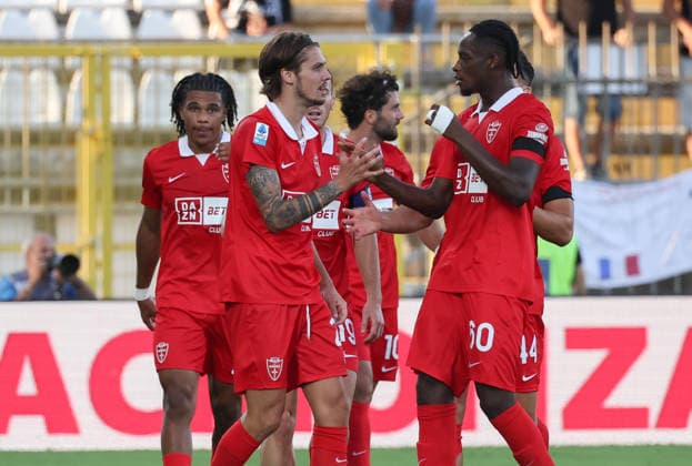 August 29, 2026, Monza: AC Monza s players celebrate the goal scored by AC Monza s midfielder Andrea Colpani during the Italian Serie A soccer match between AC Monza and Udinese at U-Power Stadium in Monza, Italy, 29 August 2026. ANSA ROBERTO BREGANI. Soccer: Serie A; AC Monza-Udinese  - ZUMAa110 20260829_zaf_a110_012 Copyright: xRobertoxBreganix