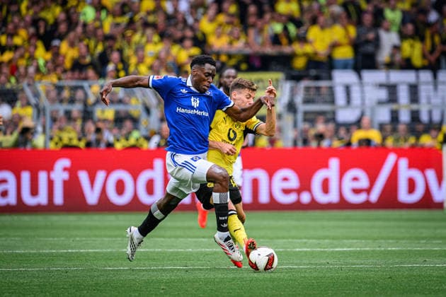 Fußball I Saison 2026-2027 I Bundesliga I 1. Spieltag I Borussia Dortmund - Hamburger SV I 29.08.2026 Albert Sambi Lokonga (6, Hamburger SV), Giannis Konstantelias (45, Borussia Dortmund) Dortmund Signal-Iduna-Park Nordrhein-Westfalen Deutschland *** Soccer 2026–2027 Season Bundesliga Matchday 1 Borussia Dortmund vs. Hamburger SV August 29, 2026 Albert Sambi Lokonga 6, Hamburger SV; Giannis Konstantelias 45, Borussia Dortmund Dortmund, Signal Iduna Park, North Rhine-Westphalia, Germany Copyright: xLobecax xHenningxRohlfsx
