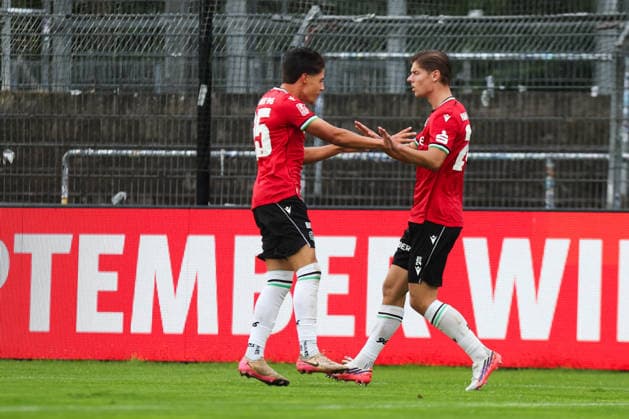 August 29, 2026, Soccer, Men s, Regionalliga Nord, Matchday 6, BSV Kickers Emden vs. Hannover 96 II: Celebration of the 1-1 goal by Tim Antonius and Laurent van den Heuvel, 24, Hannover 96 II