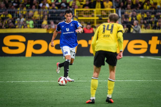 Fußball I Saison 2026-2027 I Bundesliga I 1. Spieltag I Borussia Dortmund - Hamburger SV I 29.08.2026 Nicolas Capaldo (24, Hamburger SV) Dortmund Signal-Iduna-Park Nordrhein-Westfalen Deutschland *** Soccer 2026–2027 Season Bundesliga Matchday 1 Borussia Dortmund vs. Hamburger SV August 29, 2026 Nicolas Capaldo, 24, Hamburger SV vs. Dortmund Signal Iduna Park North Rhine-Westphalia Germany Copyright: xLobecax xHenningxRohlfsx