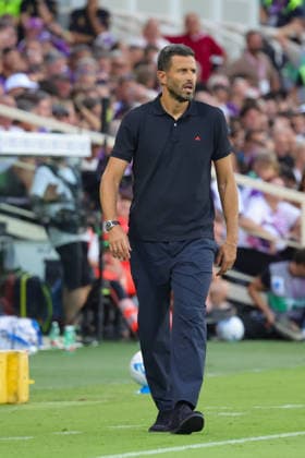 ACF Fiorentina v Frosinone Calcio - Campionato Serie A Head Coach Fabio Grosso of ACF Fiorentina looks on during the Italian Serie A football match between ACF Fiorentina and Frosinone Calcio , on August 29 ,2026 at the Artemio-Franchi stadium in Florence. Firenze FI Italy  Copyright: xAndreaxMartinix originalFilename:martini-acffiore260829_npEHh.jpg
