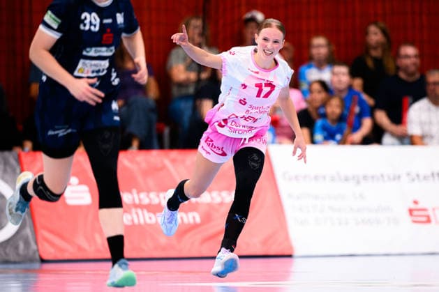 Neckarsulm Central Station, Sportunion Neckarsulm, HSG Bensheim, Auerbach, Jule Polsz, Bensheim, Cheering, Joy, Emotion, Goal Celebration, Goal Scorers, Goal Scorer, Neckarsulm, Ballei, Baden-Württemberg, Germany