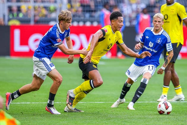 2026.08.29, xkwix, Fußball, Bundesliga, Borussia Dortmund - Hamburger SV, Signal Iduna Park, 1.Spieltag, Saison 2026 2027: Jobe Bellingham (Borussia Dortmund 7) im Zweikampf gegen Louis Lemke (Hamburger SV 37) DFB regulations prohibit any use of photographs as image sequences and or quasi-video. Photo: xKamilxWilkowskixPressefotoKochx Nordrhein-Westfalen Deutschland *** August 29, 2026, xkwix, Soccer, Bundesliga, Borussia Dortmund vs. Hamburger SV, Signal Iduna Park, Matchday 1, 2026–2027 season: Jobe Bellingham of Borussia Dortmund (7) in a tackle against Louis Lemke of Hamburger SV (37). DFB regulations prohibit any use of photographs as image sequences and or quasi-video. Photo: xKamilxWilkowskixPressefotoKochx, North Rhine-Westphalia, Germany