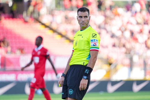 IPA87905034 - Claudio Giuseppe Allegretta (Referee) during the AC Monza vs. Udinese Calcio Italian Serie A soccer match in Monza, Italy, on August 29, 2026  Copyright: xLucaxRossini IPAxSportx xx 87905034