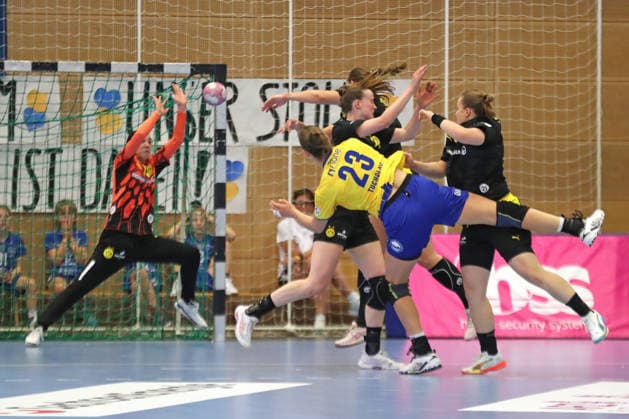 Handball, Alsco HBF1: HC Leipzig vs. Borussia Dortmund, August 29, 2026; Marlene Tucholke, 23, of HC Leipzig taking a shot; Alsco Women s Handball Bundesliga (HBF1), 2026–2027 season, Matchday 1: HC Leipzig vs. Borussia Dortmund on August 29, 2026, at the Markranstädt Sports Center Copyright: xBEAUTIFULxSPORTS JanxKaeferx