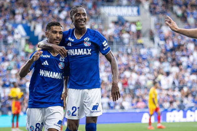 FOOTBALL : Racing Strasbourg vs RC Lens - Ligue 1 J2 Stade de la Meinau - 29 08 2026 Joie des joueurs de l equipe de apres le but de Gessime Yassine 80 (Racing Strasbourg) Pape Demba Diop 21 (Racing Strasbourg)  Copyright: xelyxandroxcegarrax
