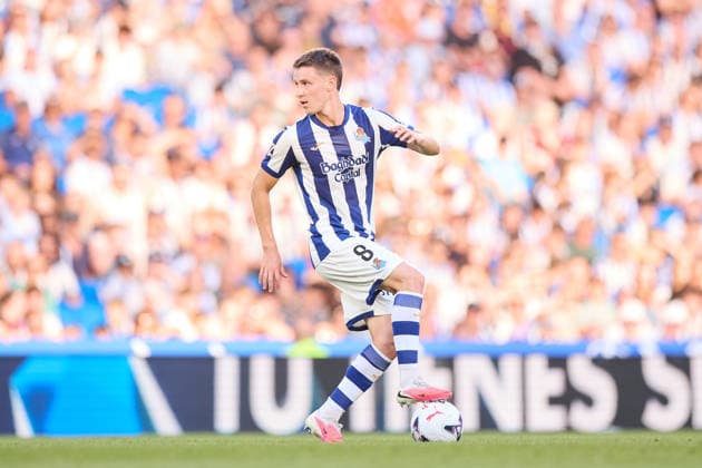 August 29, 2026, San Sebastian, Guipuzcoa, Spain: Benat Turrientes of Real Sociedad in action during the LaLiga EA Sports match between Real Sociedad and RCD Espanyol at Anoeta on August 29, 2026, in San Sebastian, Spain. San Sebastian Spain - ZUMAa181 20260829_zaa_a181_113 Copyright: xRicardoxLarreinax