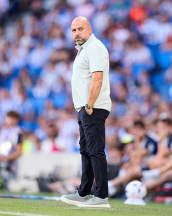 August 29, 2026, San Sebastian, Guipuzcoa, Spain: Manolo Gonzalez head coach of RCD Espanyol looks on during the LaLiga EA Sports match between Real Sociedad and RCD Espanyol at Anoeta on August 29, 2026, in San Sebastian, Spain. San Sebastian Spain - ZUMAa181 20260829_zaa_a181_114 Copyright: xRicardoxLarreinax
